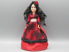 Poupée régionale 16 cm