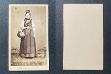 France, Costumes régionaux