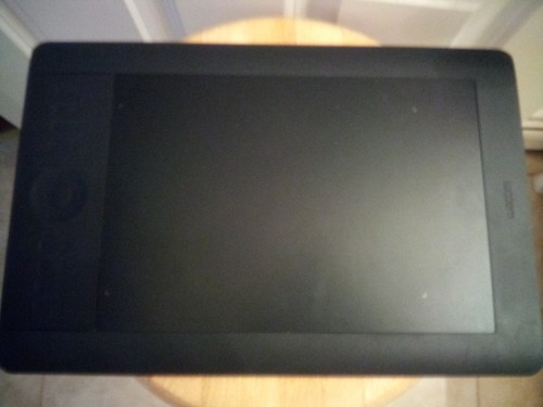 Wacom intous touch medium - touch,