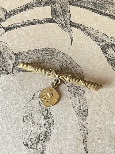 Charmante broche bébé - charmante,