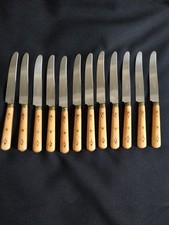 Lot de 12 couteaux de tables Nontron Chaperon