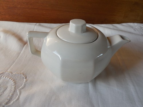 Ancienne theiere porcelaine - en,