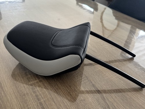Appui tête avant renault - appui,