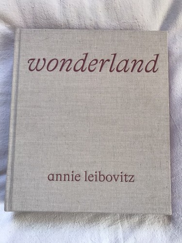 Wonderland annie leibovitz - wonderland,,