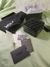 WOLF Caroline  Coffret boite