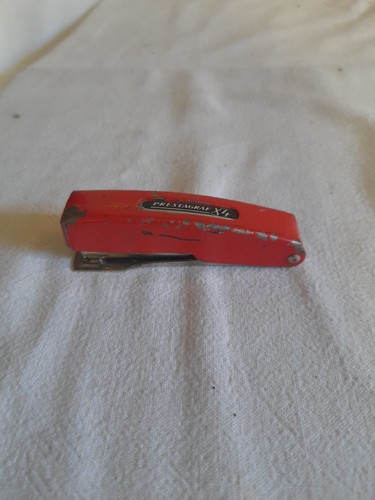 Ancienne agrafeuse mini - agrafeuse,