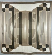 Magnifique foulard vintage   "