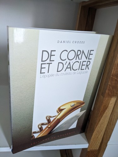 Corne acier - de, d'acier