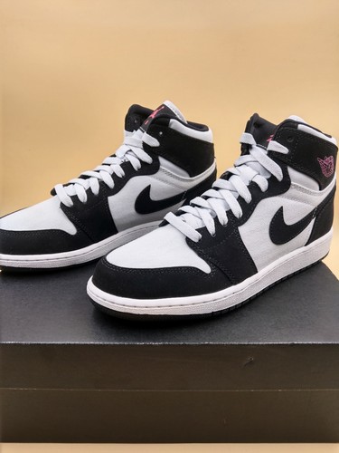 Paire chaussure basket - de,