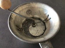 Presse Purée n* 1 Moulin à légumes En Métal FRANCE VINTAGE 