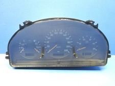 MERCEDES ML W163 270 CDI COMPTEUR KILOMÉTRIQUE A 1635403011 - 235802KM