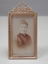 Ancien petit cadre à noeud
