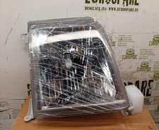 811106A130 phare droit TOYOTA