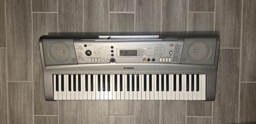Yamaha ypt 310 keyboard with - ypt-310,