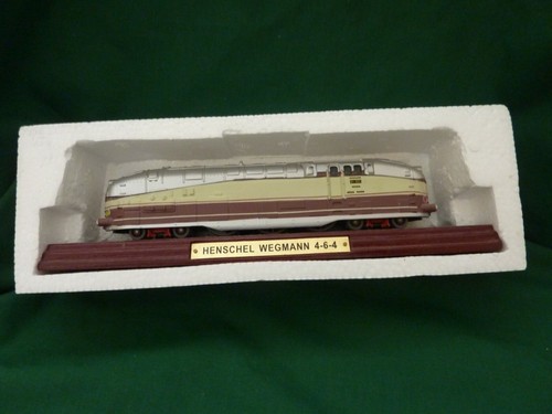 Atlas editions model train - model,