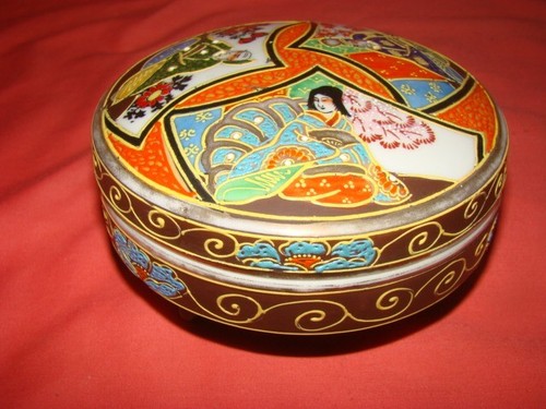 Bonbonnière porcelaine de - en,