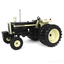 Tracteur Farmall 1206 ERTL 1/16 Collection Prestige Noir 44382
