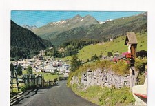D9477) St. ANTON am ARLBERG - rue avec croix en bois - et maisons