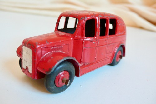 Dinky toys camion pompier - toys,
