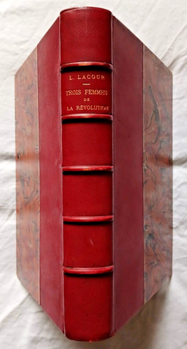 Trois femmes révolution - trois,