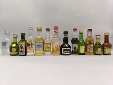 Lot de 13 mignonettes