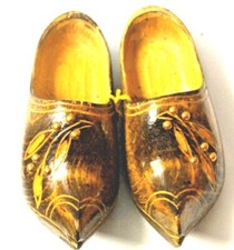 ANCIENNE PAIRE DE SABOT MURALE