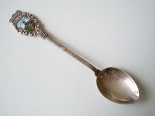 800 Cuillères Souvenir En