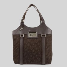 Dior Street Chic Trotter