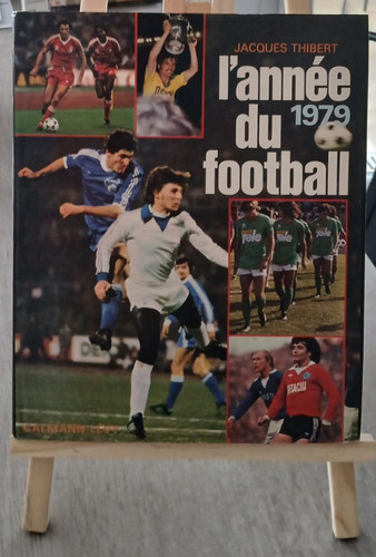 Livre année football - l'année,