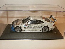 Mercedes CLK V8 DTM N° 19 Dumbreck par Minichamps au 1/43 TBE avec Boite Plexi