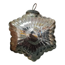 Ancienne boule / ornement de