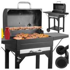 Barbecue de jardin au charbon