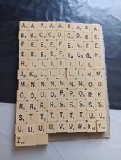 Lettres de scrabble (102)