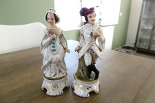 Ancien personnages pique fleurs en porcelaine de Paris XIX siècle