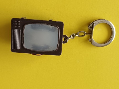 Porte clé vintage télé