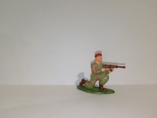 STARLUX militaire parachutiste série ordinaire (ref 62) mitraillette à genoux
