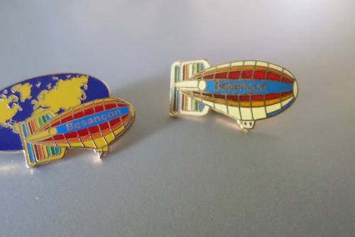 Lot badge pin - 2, broche