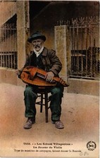 CPA Le Joueur de Vielle - Les Scenes Villageoises - Folklore (690794)