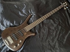 Guitare basse électrique