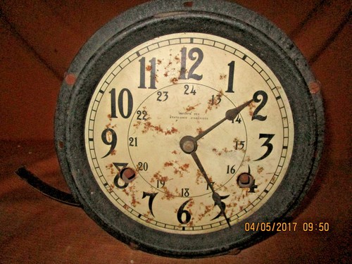 Gros mecanisme horloge - gros, d'horloge