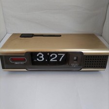Seiko GoldTone Melody Flip Digital Alarm Clock Gold Retro Vintage Collectible