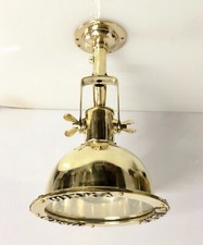 Suspension en laiton marin |