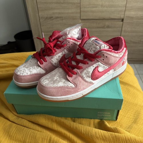 Nike dunk low strangelove - nike,