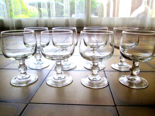 Lot verres vin - à, sur