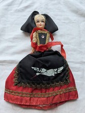 Ancienne poupée souvenir