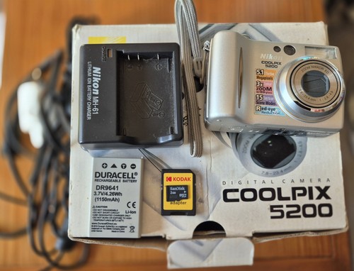Nikon coolpix 5200 vintage - nikon,