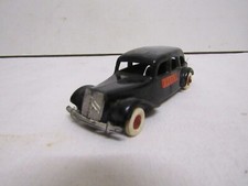 ancienne voiture miniature