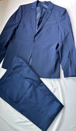 Superbe costume bleu marine - superbe,