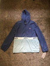 NWT Mens Levi’s Medium