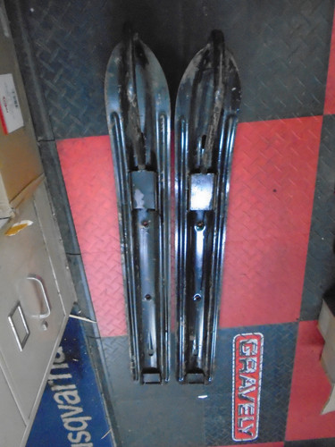 Chaparral oem metal skis - , kit